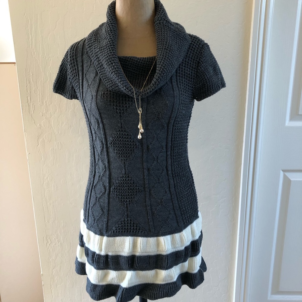 Beautiful Gray/Cream colored Dress, from Italy.